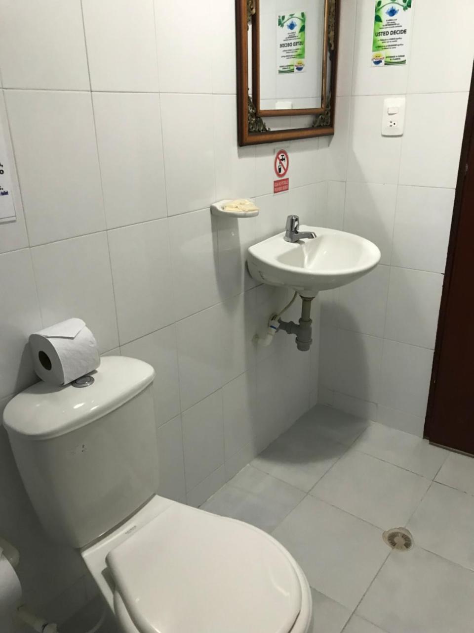 Hostal El Vecino San Andrés Екстериор снимка